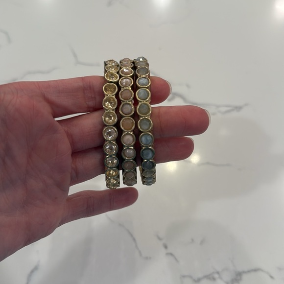 LOFT good and pastel stack of stretch bracelets - Picture 2 of 6